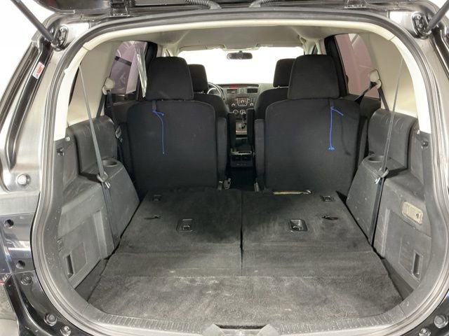 Used 2012 MAZDA MAZDA5 Sport image 25