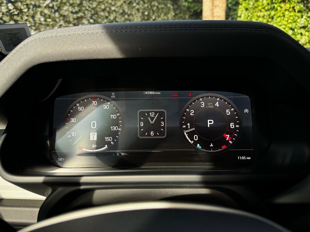 Used 2023 Land Rover Defender 110 S image 11