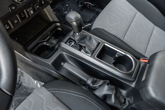 Used 2020 Toyota Tacoma TRD Sport w/ Technology Package image 11