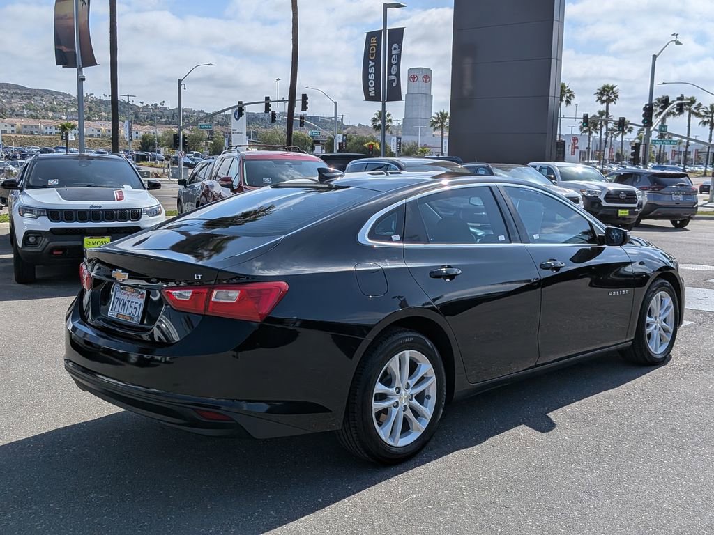 Used 2016 Chevrolet Malibu LT w/ Leather Package FWD image 8