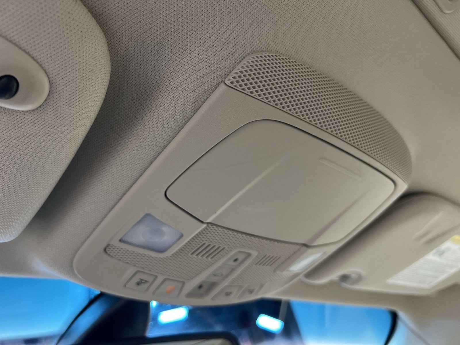 Used 2018 Lincoln MKZ Reserve w/ Technology Package FWD image 36