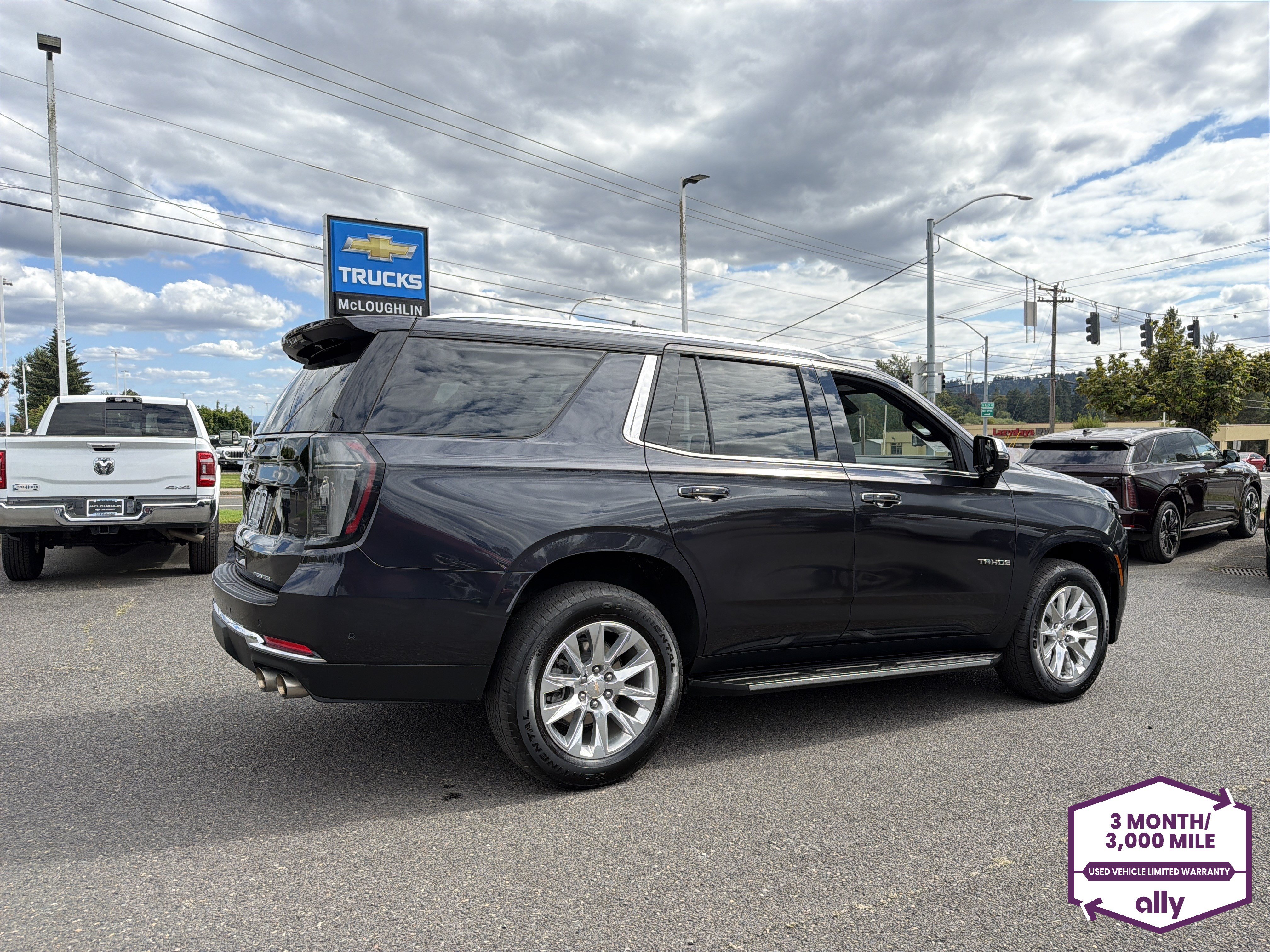Used 2025 Chevrolet Tahoe Premier AWD/4WD image 6