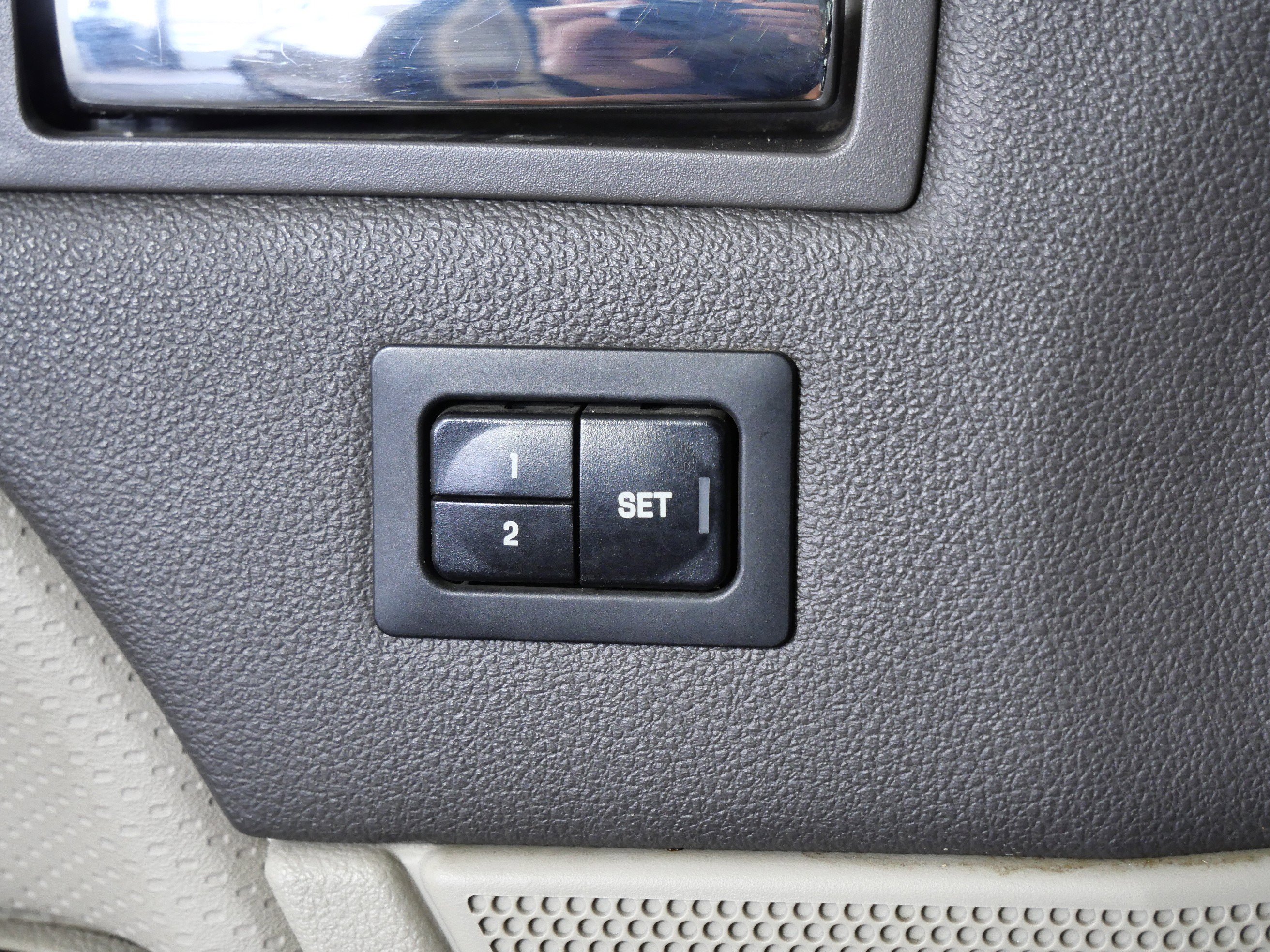 Used 2008 Ford Taurus Limited FWD image 27