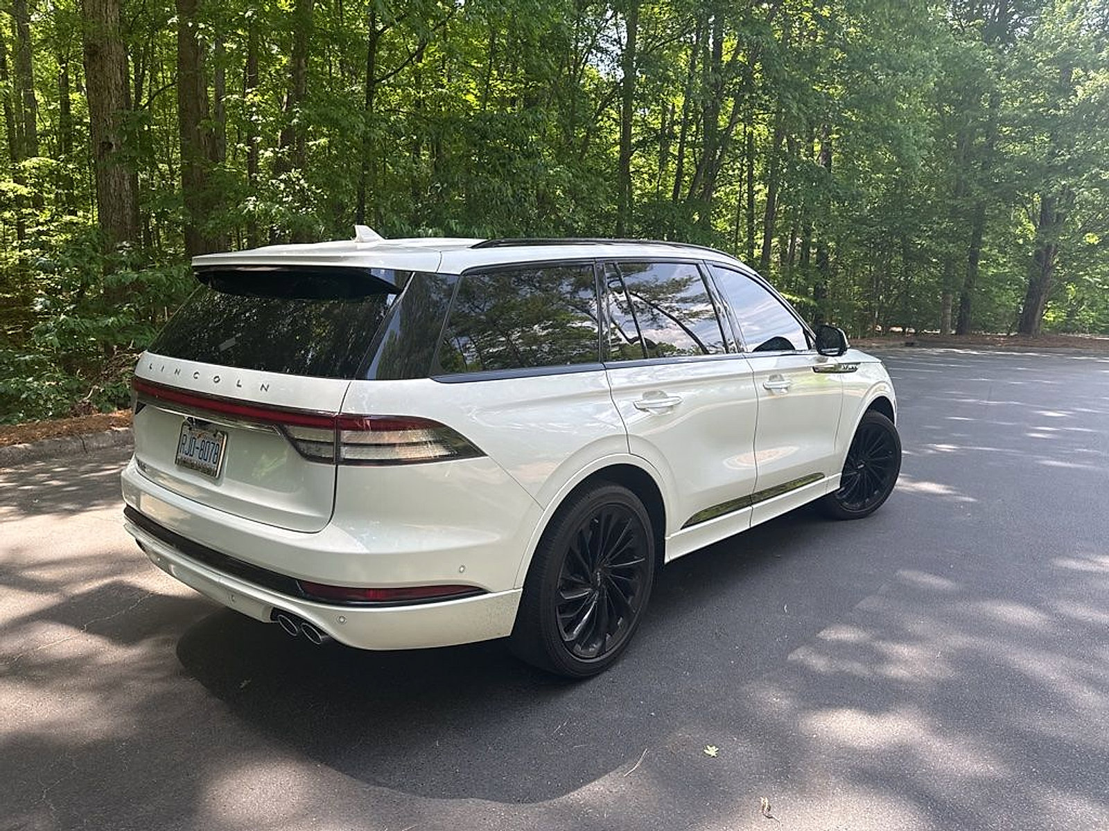 Used 2023 Lincoln Aviator Reserve w/ Equipment Group 201A AWD/4WD image 4
