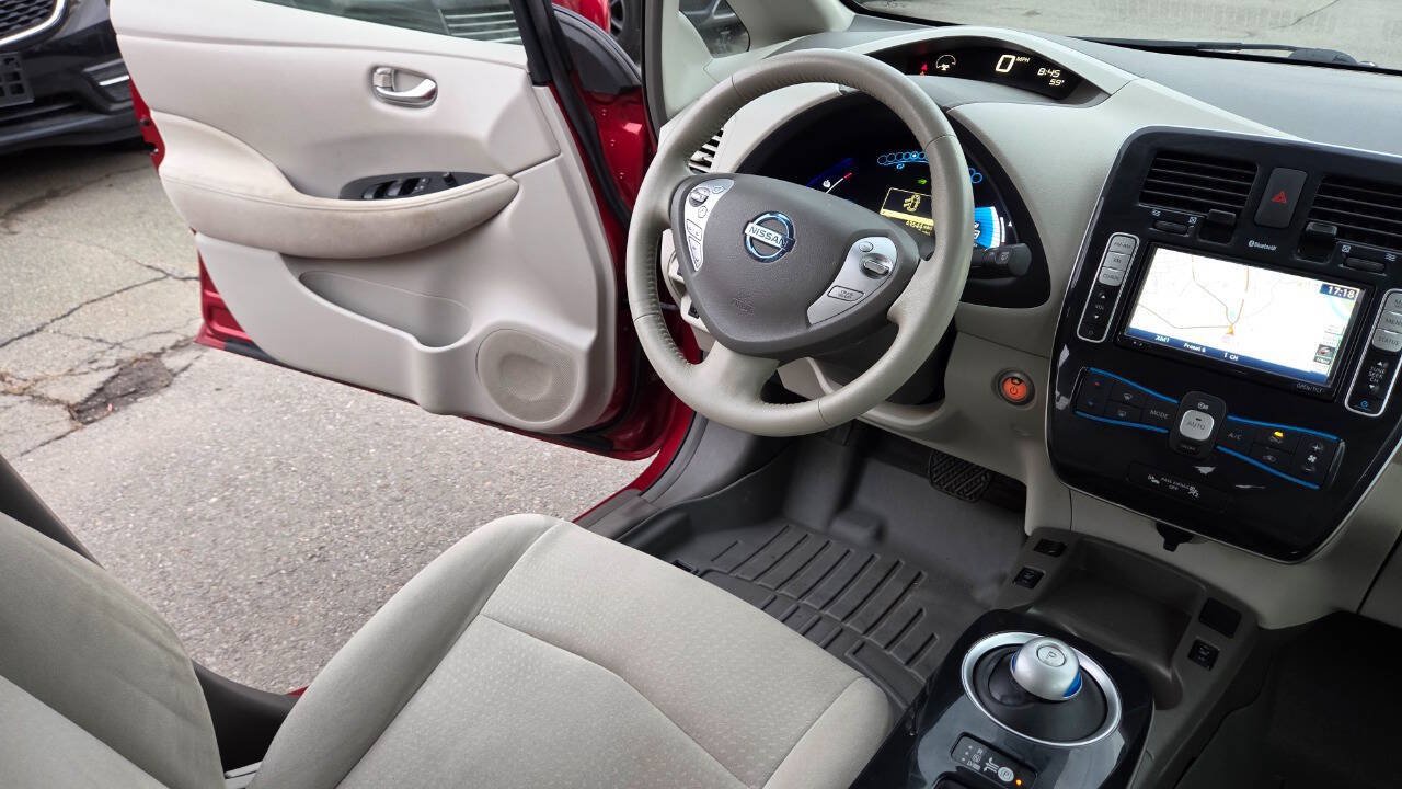 Used 2012 Nissan Leaf SV FWD image 29