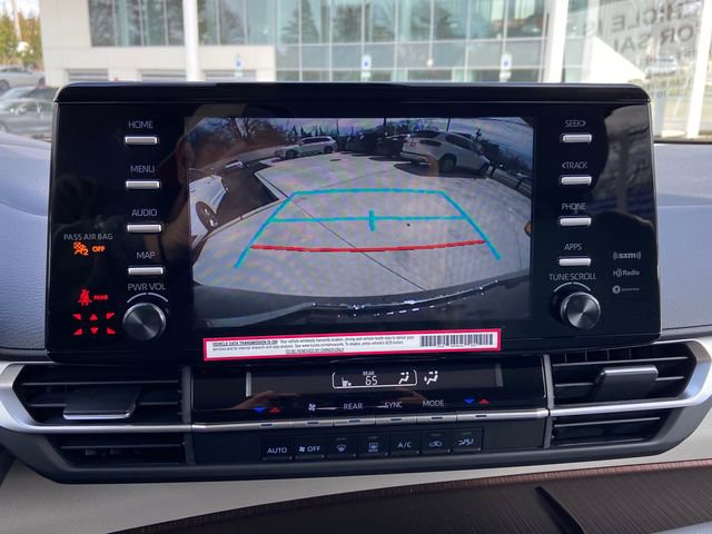 Used 2024 Toyota Sienna LE image 18