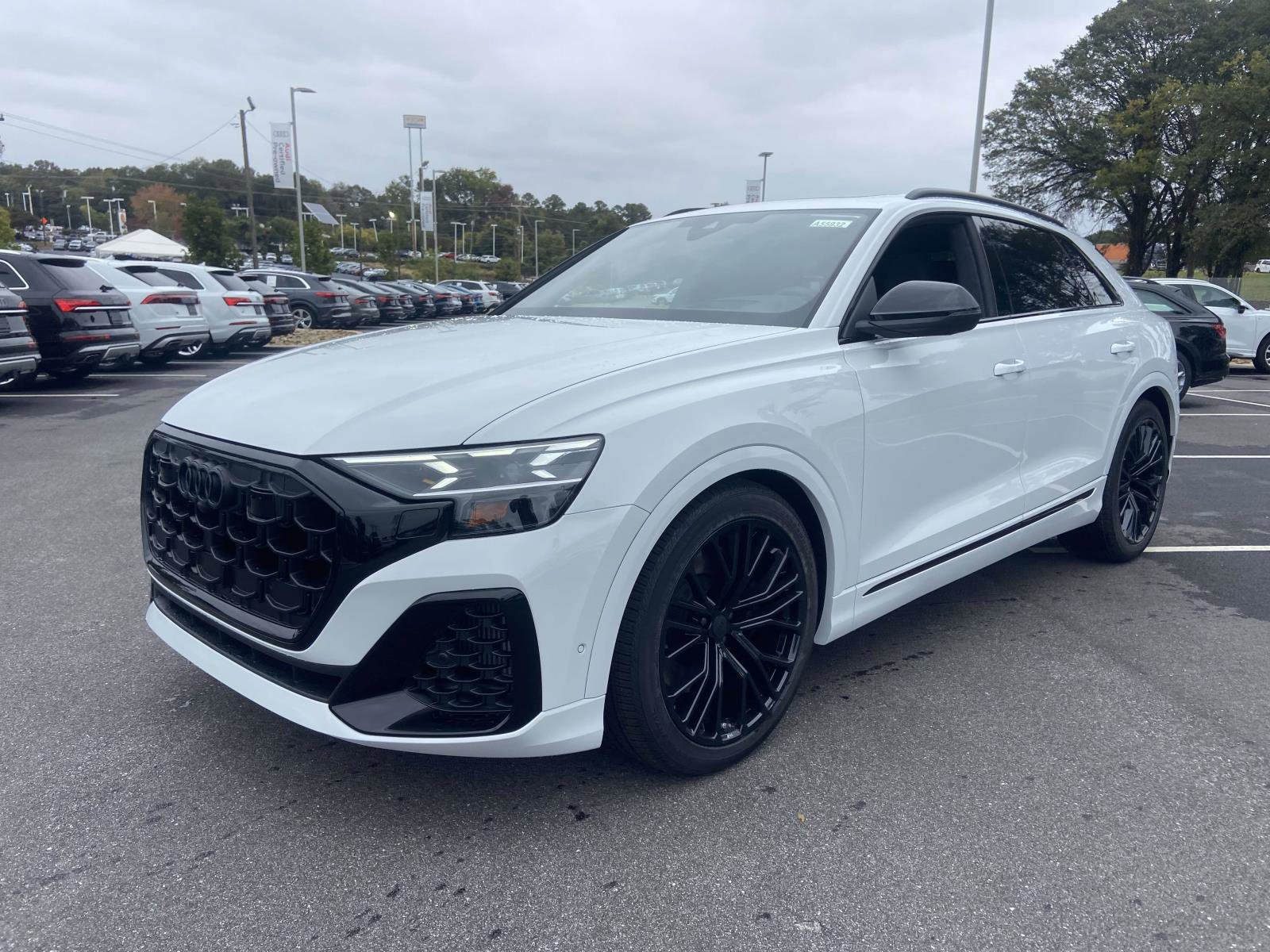 New 2026 Audi SQ8 Prestige image 3