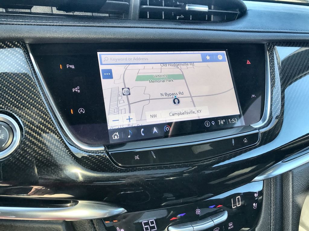 Used 2023 Cadillac XT6 Sport w/ Technology Package image 18