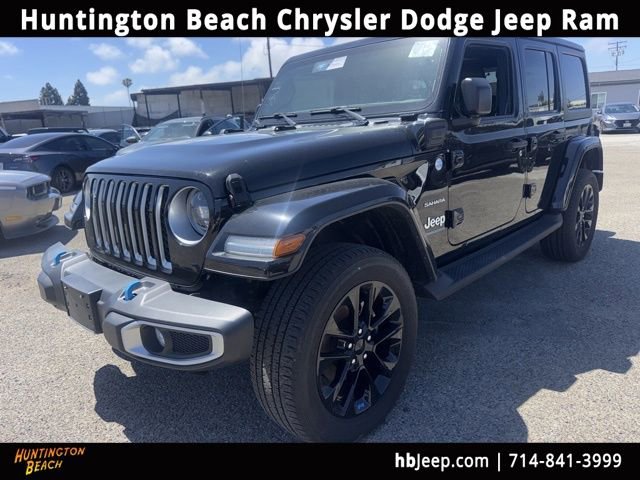Used 2023 Jeep Wrangler Unlimited Sahara AWD/4WD image 1