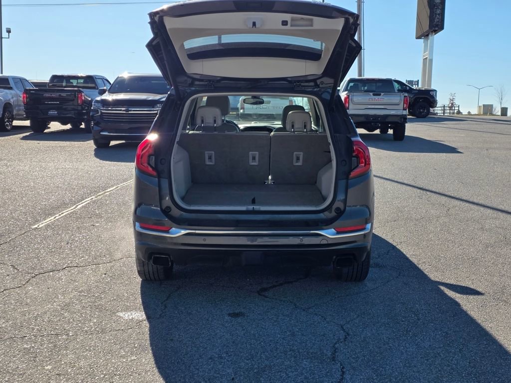 Used 2020 GMC Terrain Denali w/ Denali Premium Package image 7