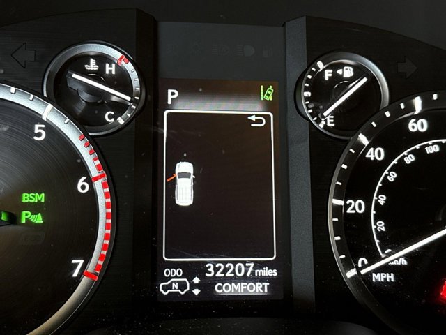 Certified 2023 Lexus GX 460 Luxury w/ Sport Design Package image 17