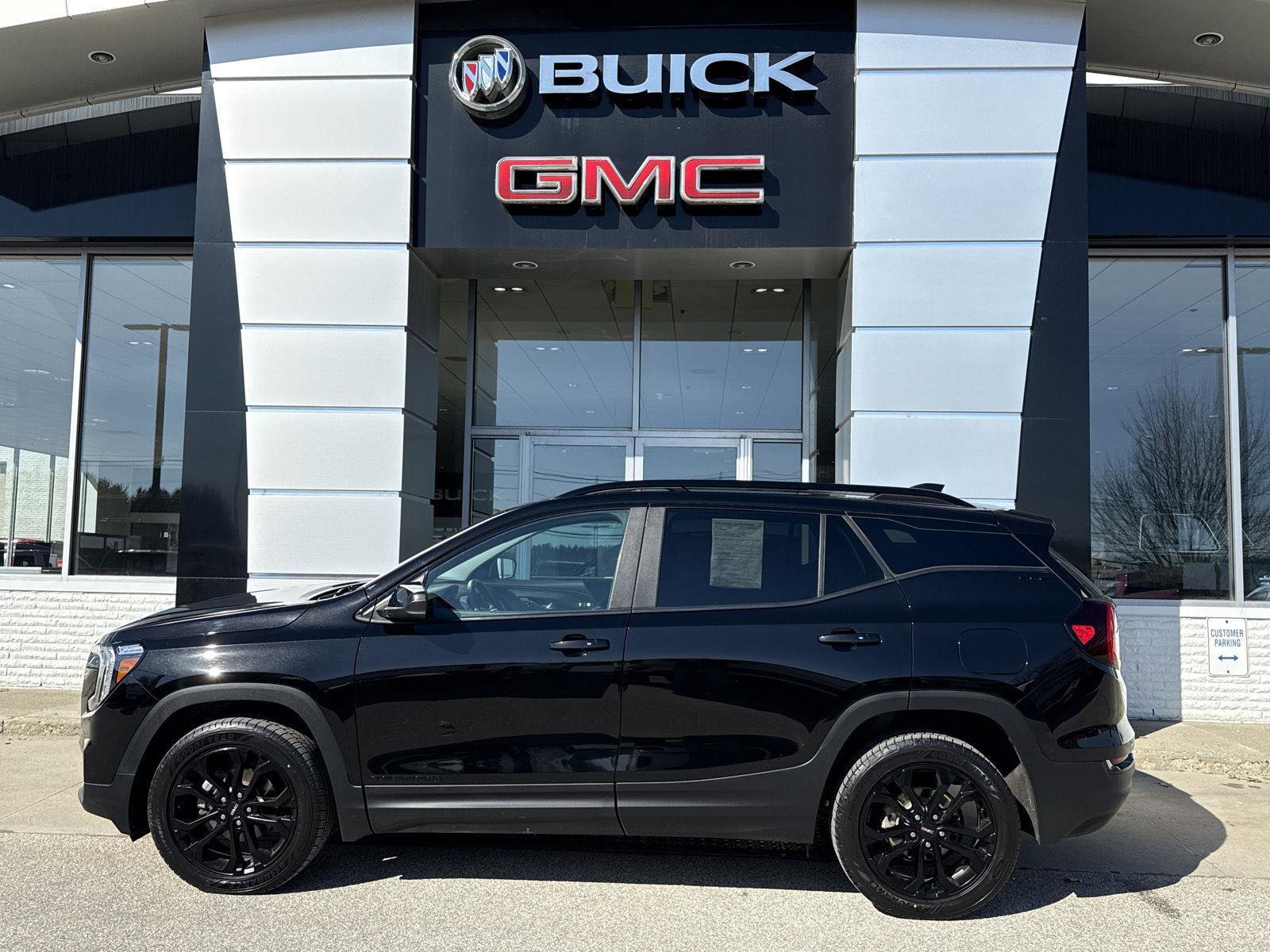 Used 2022 GMC Terrain SLE w/ Driver Convenience Package image 10