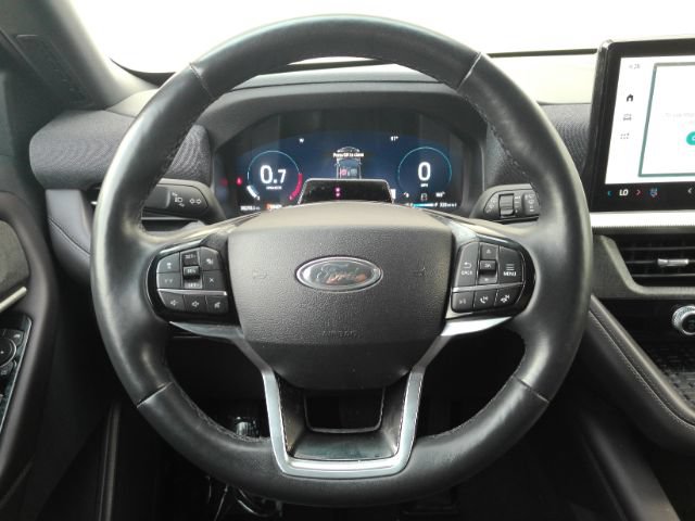 Used 2025 Ford Explorer Platinum w/ LUX Leather Package AWD/4WD image 36