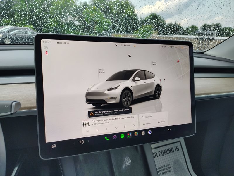 Used 2025 Tesla Model Y Long Range AWD/4WD image 28