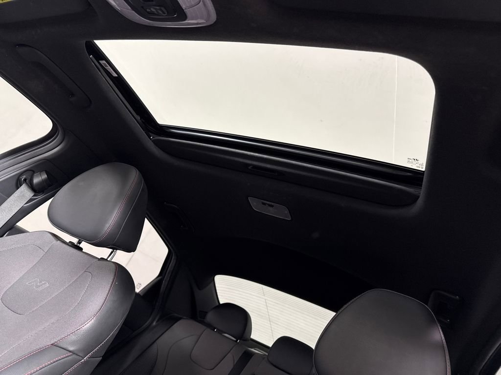 Certified 2023 Hyundai Elantra N Line image 20