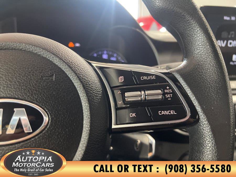 Used 2020 Kia Forte LXS FWD image 27