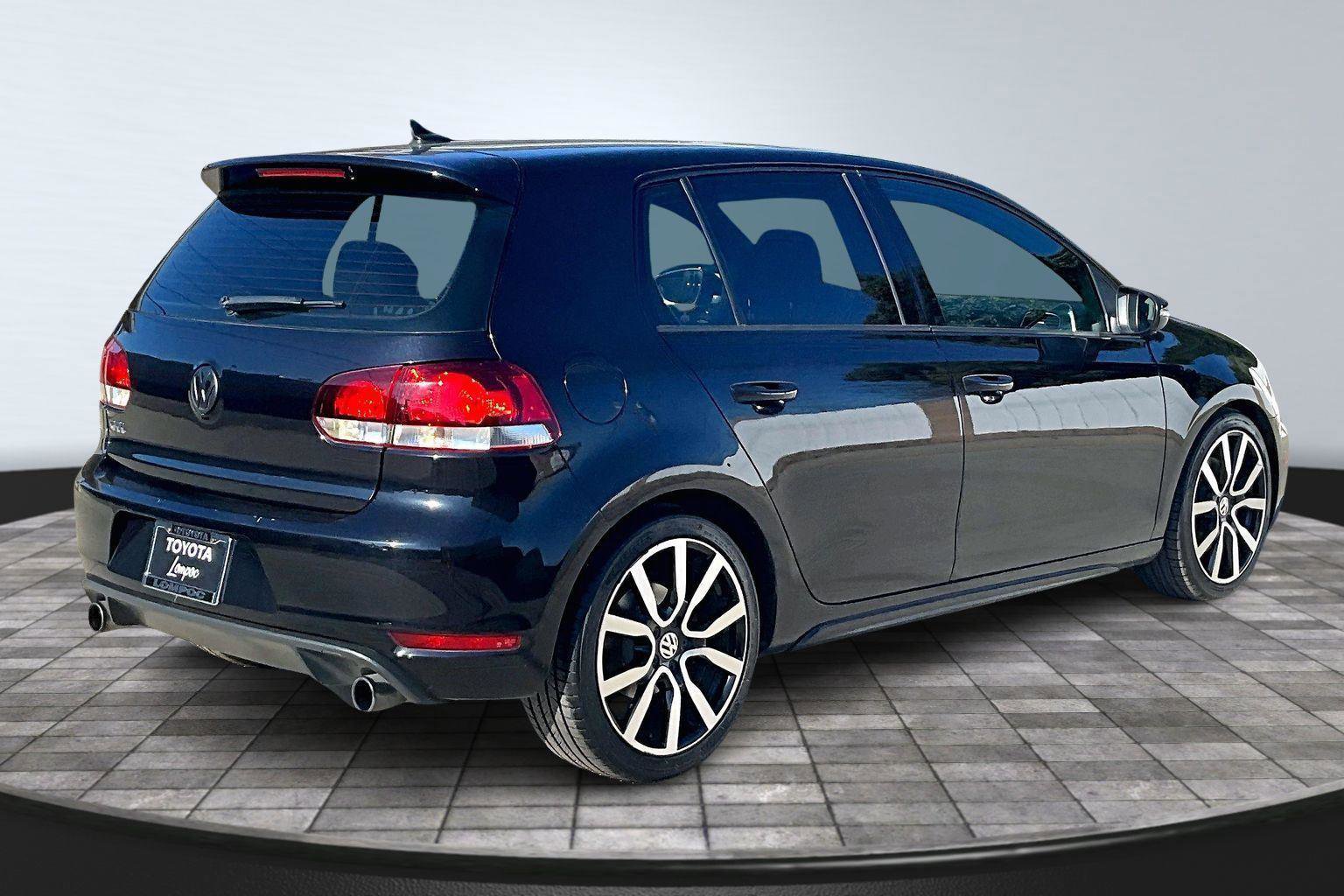 Used 2014 Volkswagen GTI Wolfsburg Edition image 12