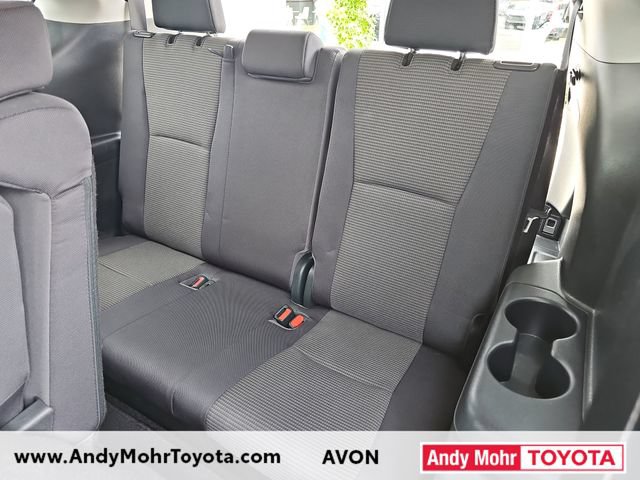 Used 2023 Toyota Highlander LE FWD image 29