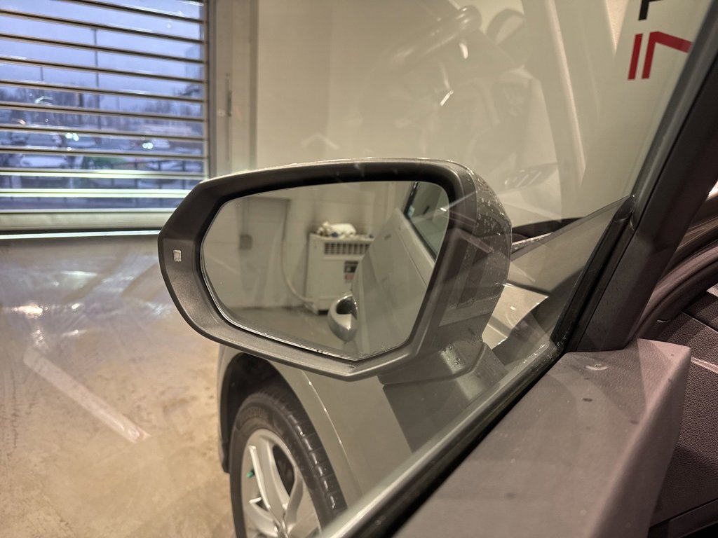 Used 2020 Audi Q3 2.0T Premium w/ Convenience Package image 16