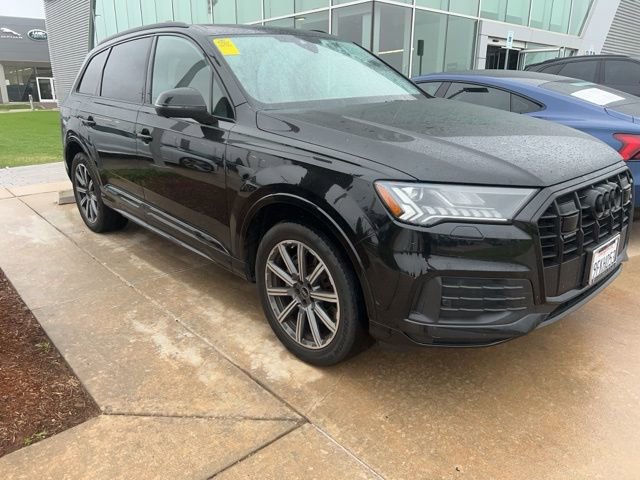 Used 2023 Audi Q7 2.0T Premium Plus w/ Premium Plus Package AWD/4WD image 2