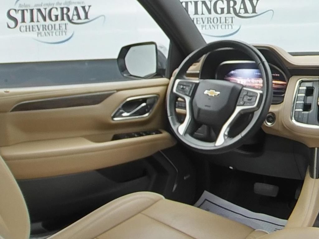 Used 2024 Chevrolet Suburban Premier RWD image 16