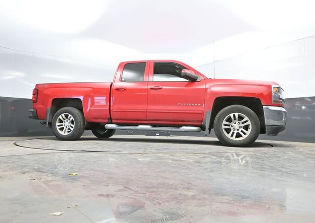 Used 2017 Chevrolet Silverado 1500 LT w/ All Star Edition AWD/4WD image 48