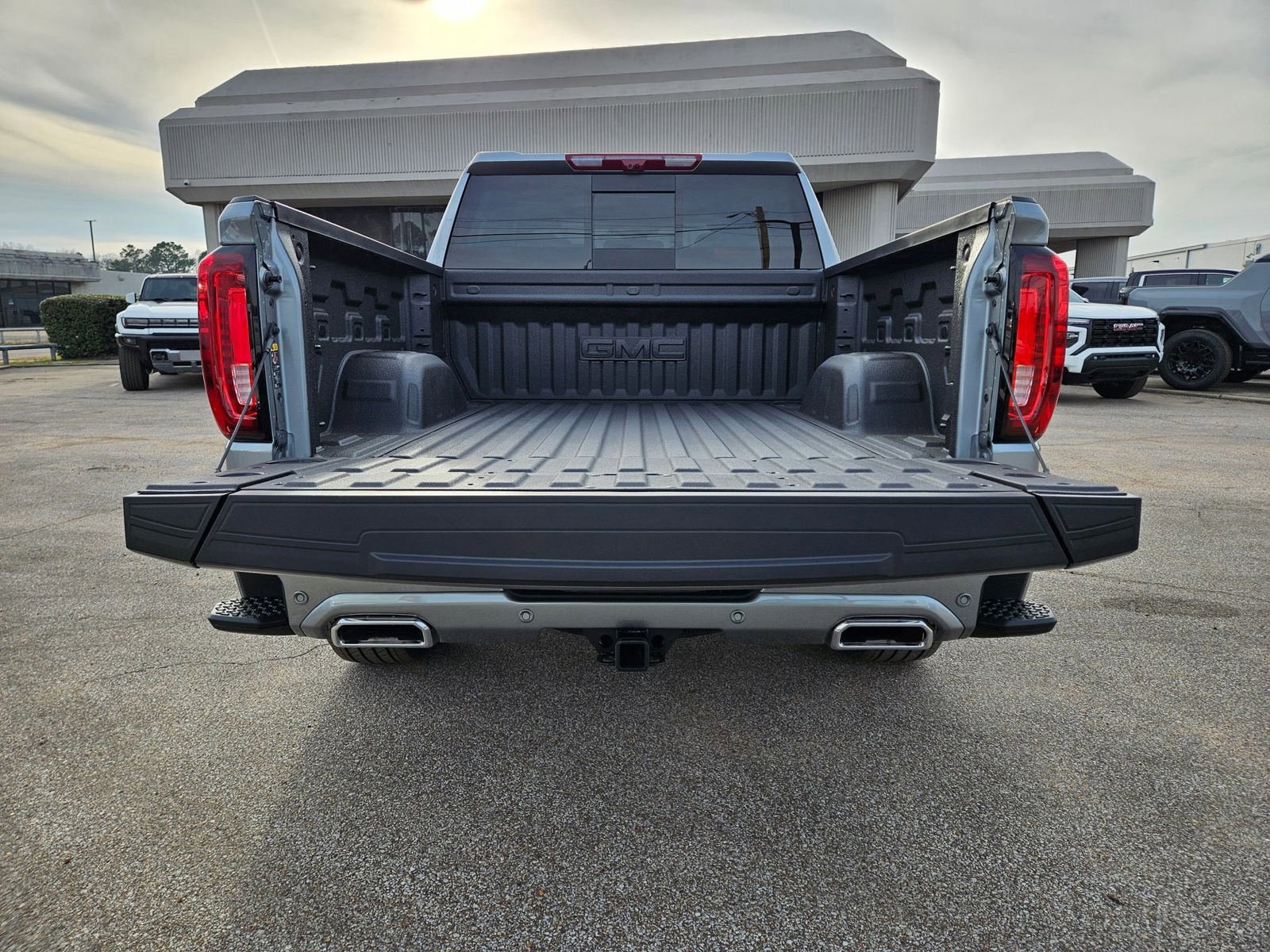New 2026 GMC Sierra 1500 Denali AWD/4WD image 4