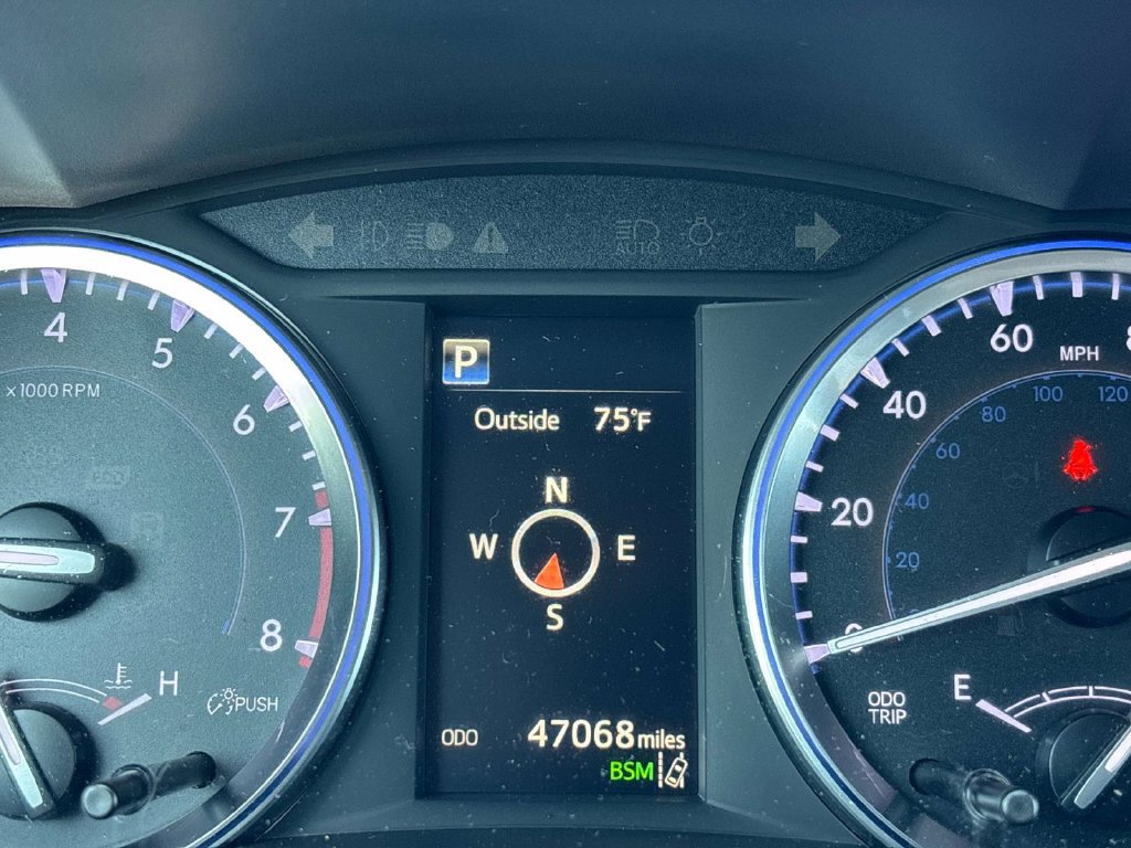 Used 2019 Toyota Highlander Limited AWD/4WD image 23