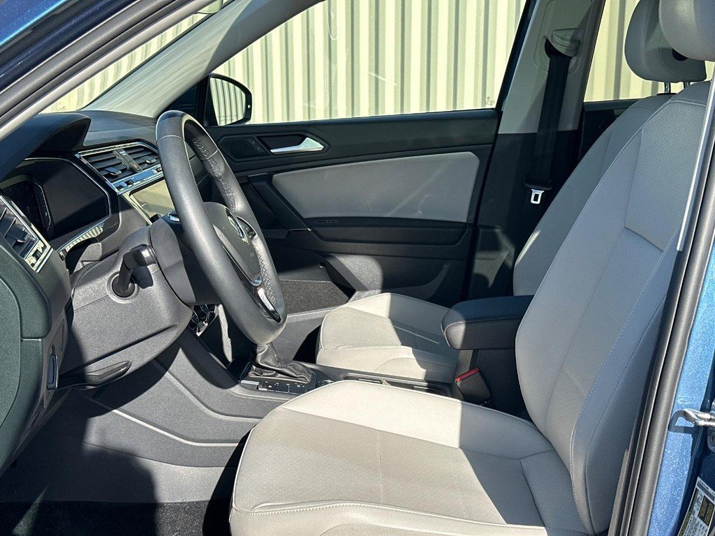 Used 2020 Volkswagen Tiguan SEL image 18