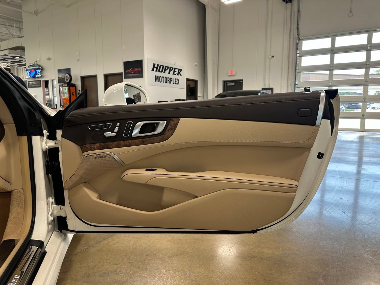 Used 2016 Mercedes-Benz SL 550 image 46