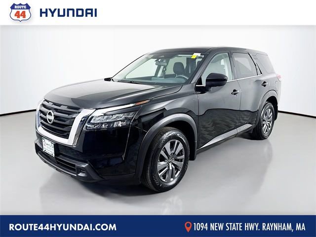 Used 2024 Nissan Pathfinder S
