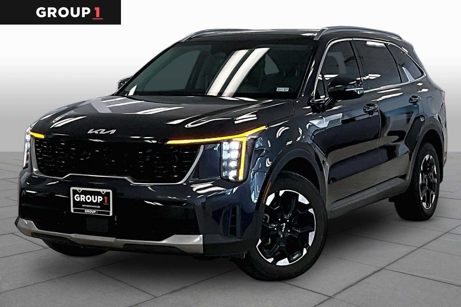 Used 2025 Kia Sorento S w/ Panoramic Sunroof Package