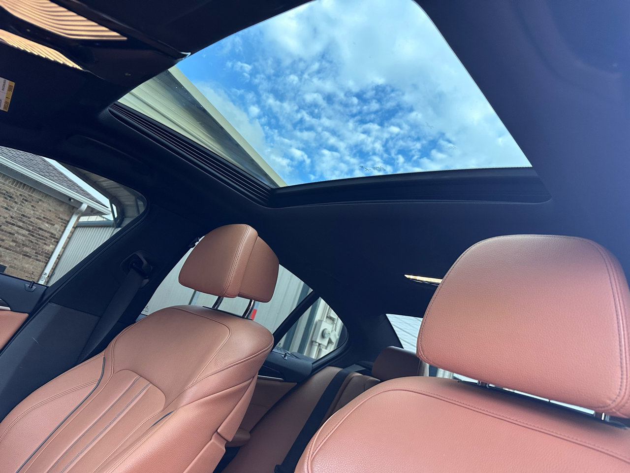 Used 2019 BMW 530i w/ M Sport Package image 32