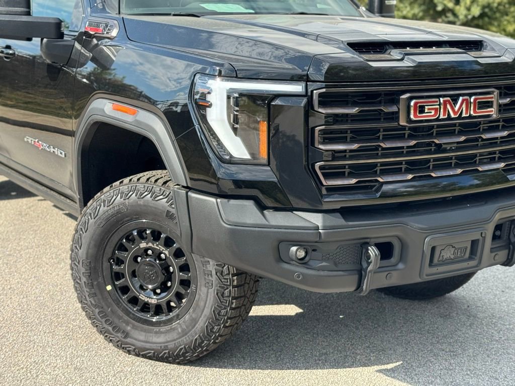 New 2026 GMC Sierra 2500 AT4X w/ AT4X AEV Edition image 6