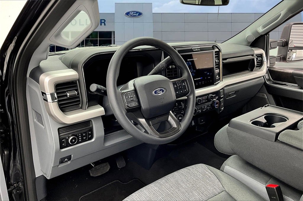 New 2026 Ford F250 XLT w/ XLT Premium Package image 7