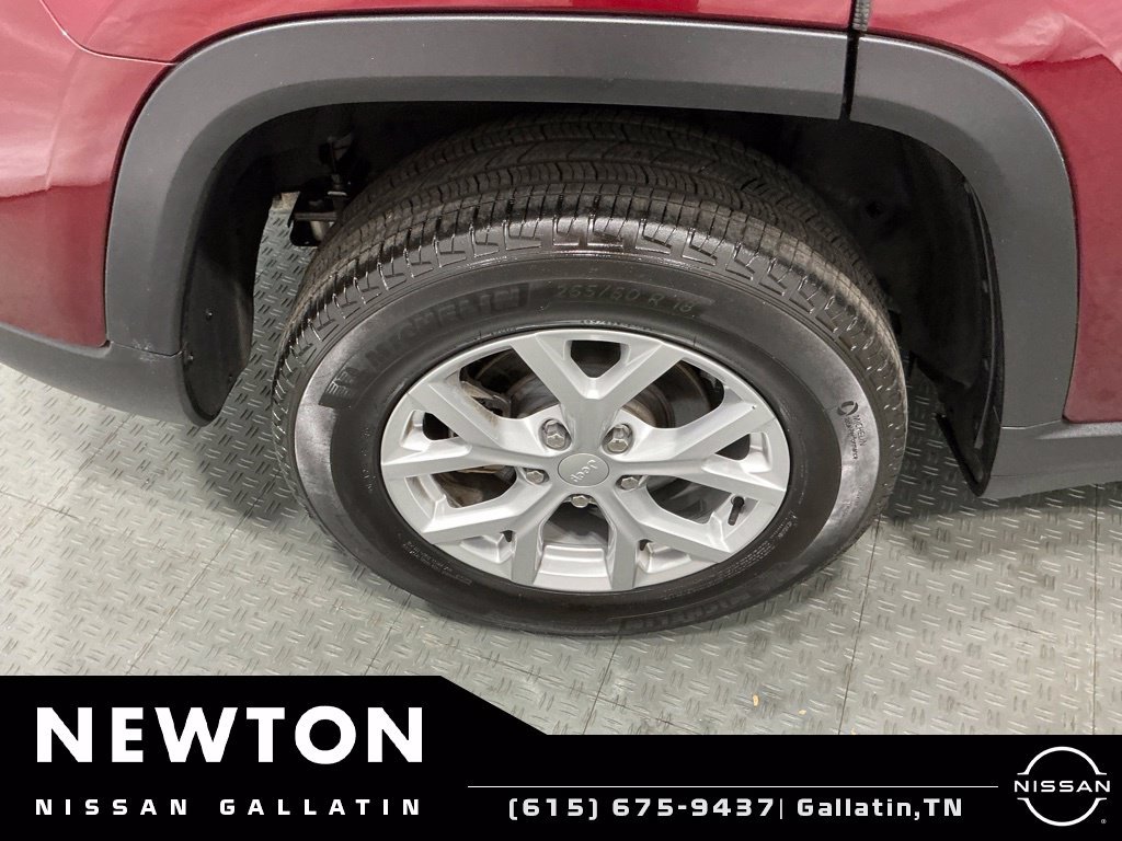 Used 2023 Jeep Grand Cherokee Limited w/ Luxury Tech Group II AWD/4WD image 59