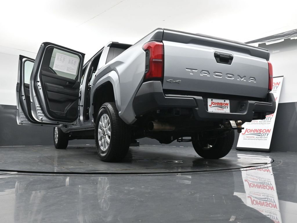Used 2025 Toyota Tacoma SR image 46