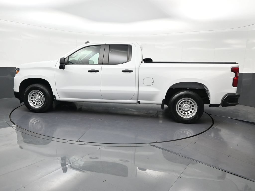 Used 2024 Chevrolet Silverado 1500 W/T w/ WT Value Package RWD image 2