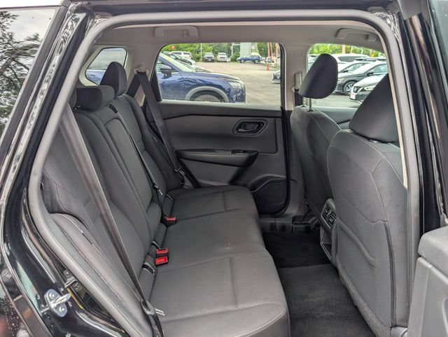 Used 2024 Nissan Rogue S FWD image 11