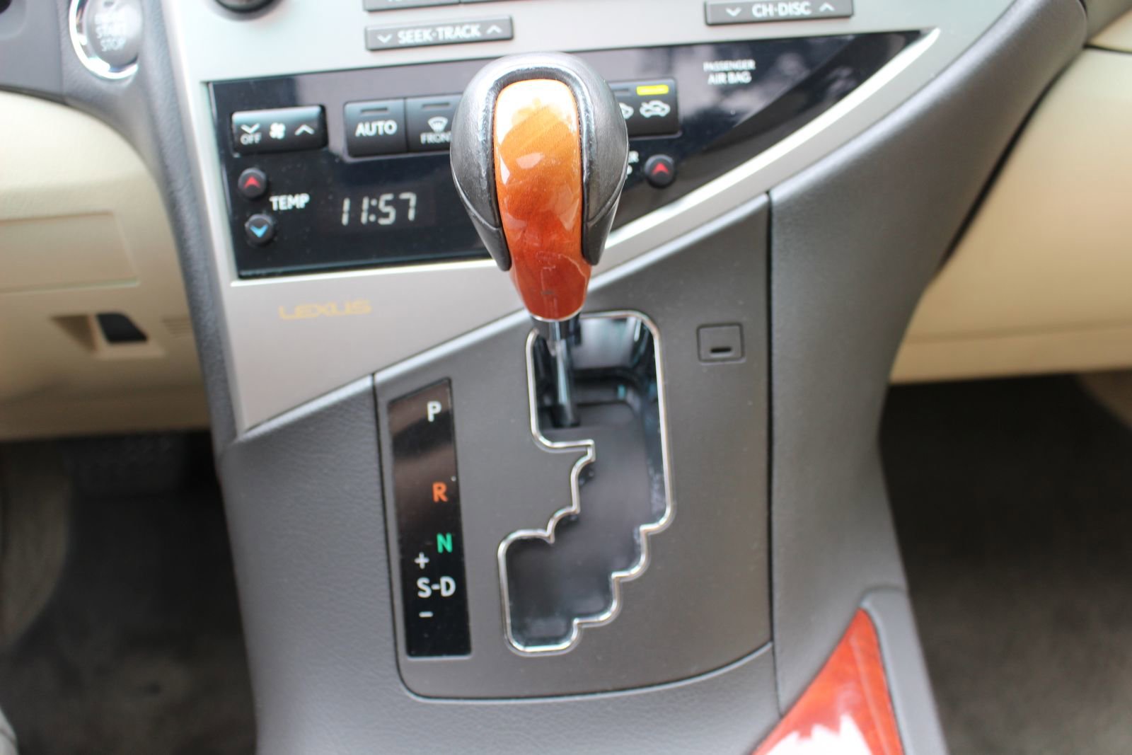 Used 2012 Lexus RX 350 FWD w/ Premium Pkg image 27