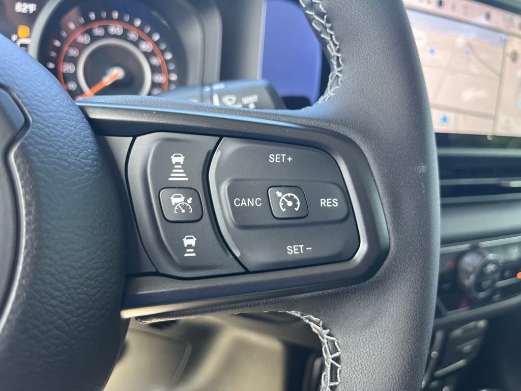 New 2025 Jeep Gladiator Rubicon w/ Convenience Group image 33