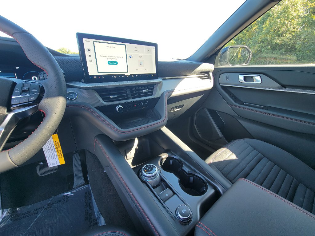 New 2026 Ford Explorer ST-Line w/ ST-Line Street Pack image 23