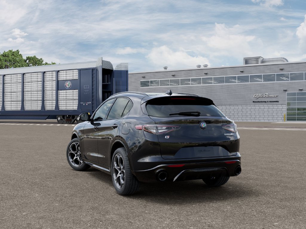 New 2026 Alfa Romeo Stelvio Sprint AWD/4WD image 3
