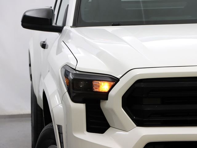 Used 2024 Toyota Tacoma SR image 4