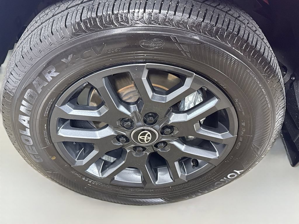 Certified 2025 Toyota Sequoia Platinum w/ Tow Technology Package AWD/4WD image 33