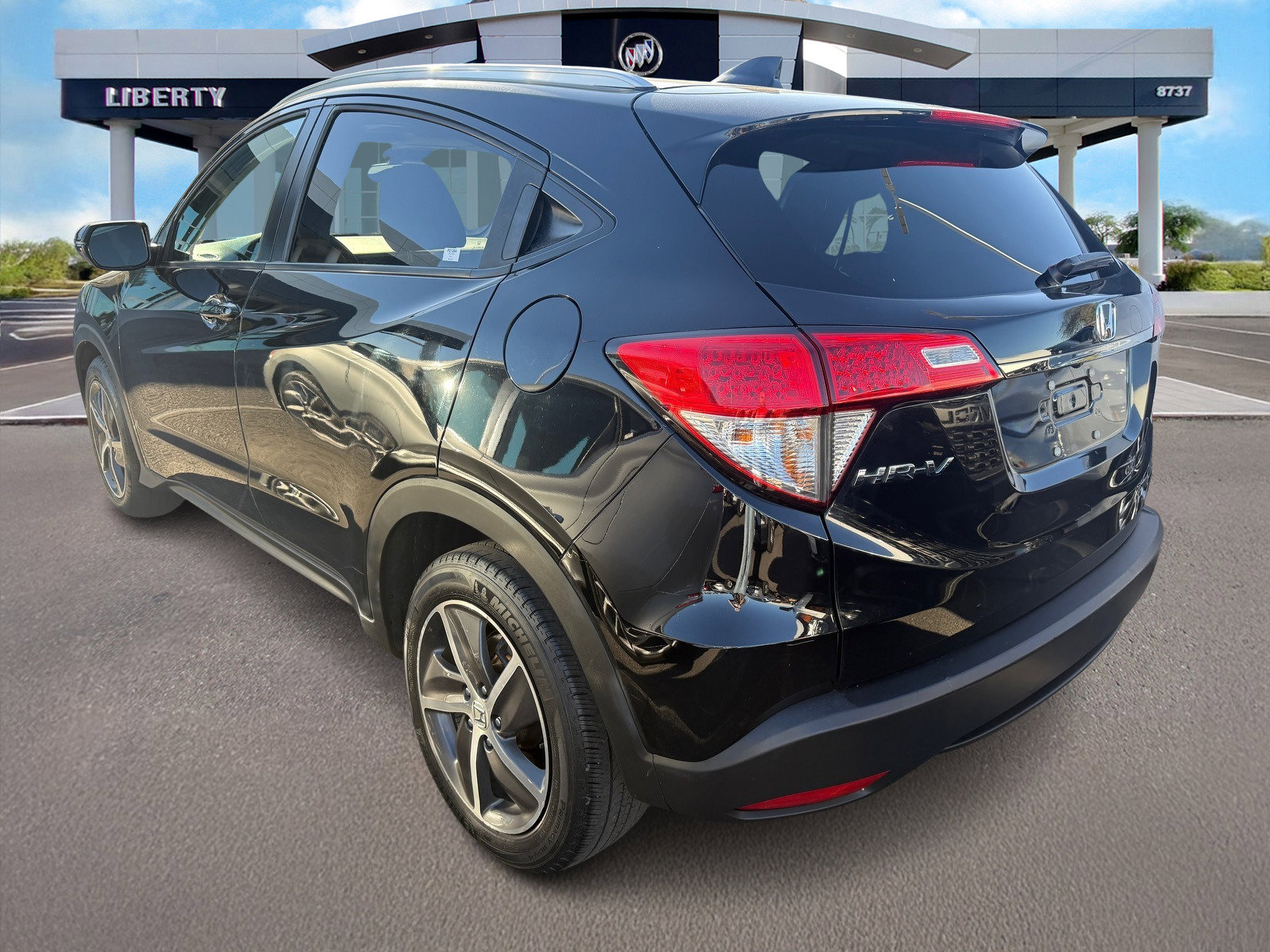 Used 2022 Honda HR-V EX image 3