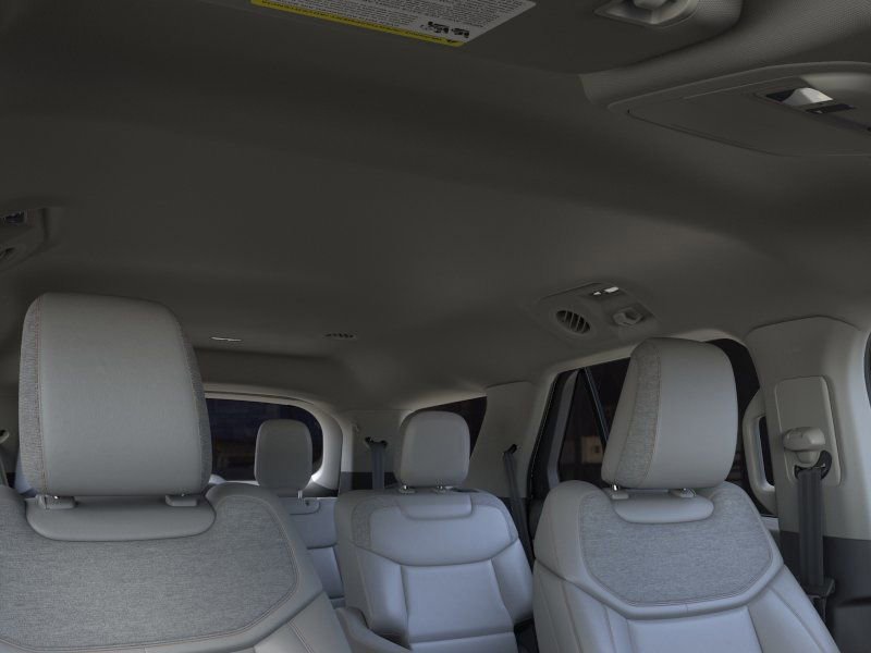 New 2026 Ford Explorer Active RWD image 22