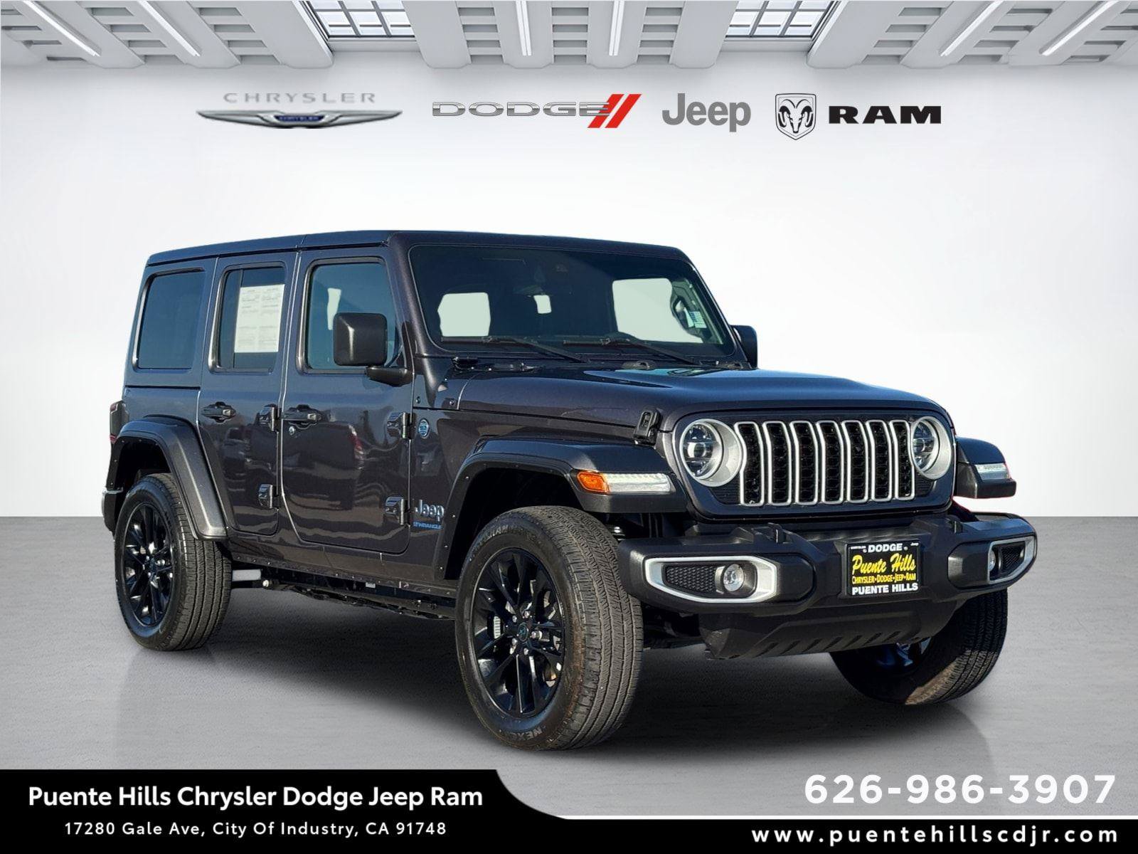 Certified 2025 Jeep Wrangler Unlimited Sahara w/ Safety Group AWD/4WD video 1