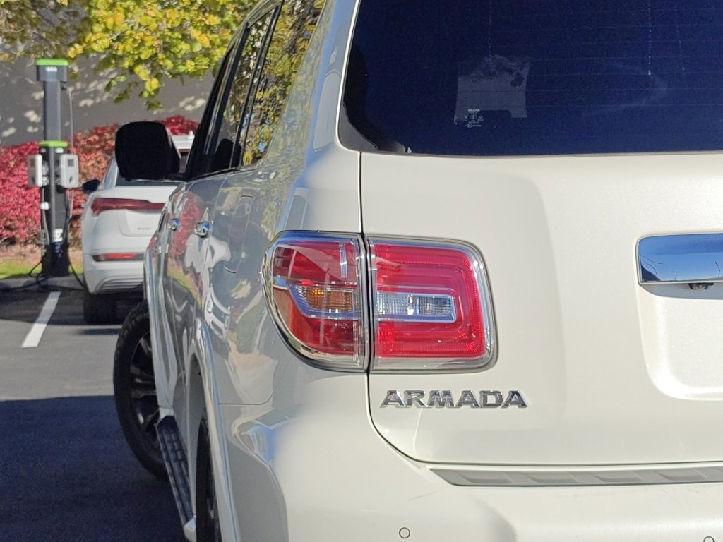 Used 2020 Nissan Armada Platinum w/ Interior Lighting Package image 38