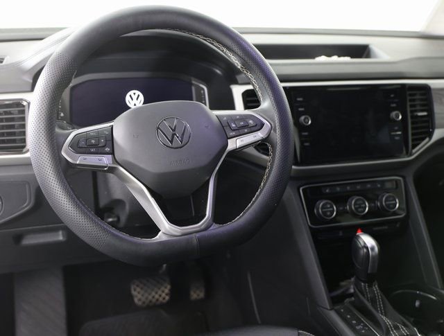 Used 2023 Volkswagen Atlas Cross Sport SE image 5